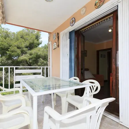 Uhc Rubi Apartment Apartamento *