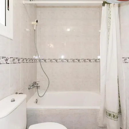 Uhc Rubi Apartment Apartamento Salou
