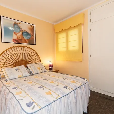 Apartamento Uhc Rubi Apartment Salou