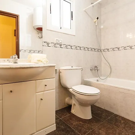 Apartamento Uhc Rubi Apartment