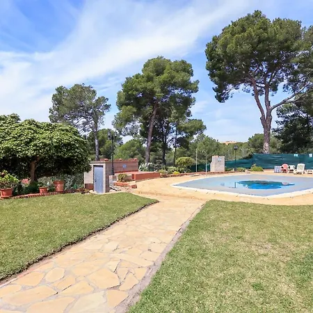 Apartamento Uhc Rubi Apartment